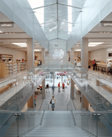 Photo © Peter Aaron/Esto