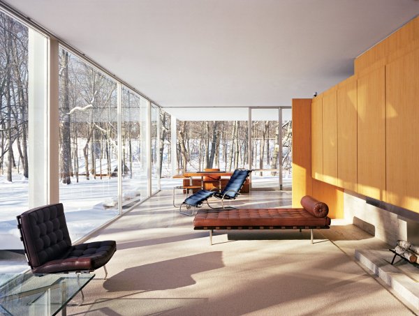 heres-a-view-of-the-farnsworth-houses-interior-all-clean-lines-and-classic-modernist-furniture-pretty-perfect-geometry-if-you-ask-me-photo-by-jason-schmidt